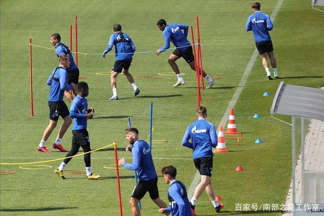 辽宁铁人外援姆本扎：想学几招中国功夫 来庆祝进球